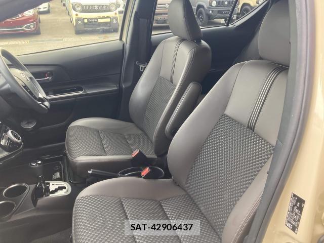Toyota AQUA 2019-09 8371420-24