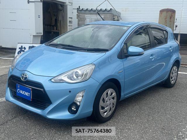 Toyota AQUA 2016-01 8371428-0