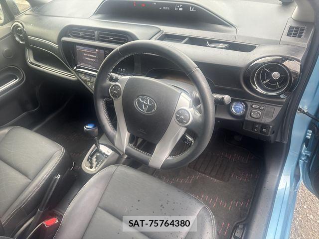 Toyota AQUA 2016-01 8371428-11