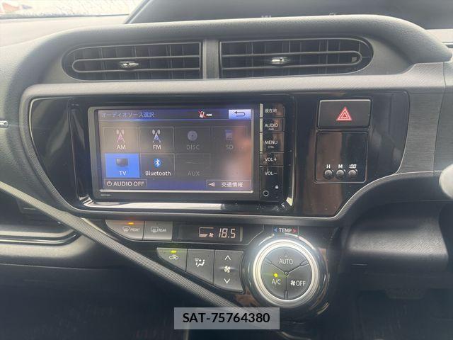 Toyota AQUA 2016-01 8371428-21