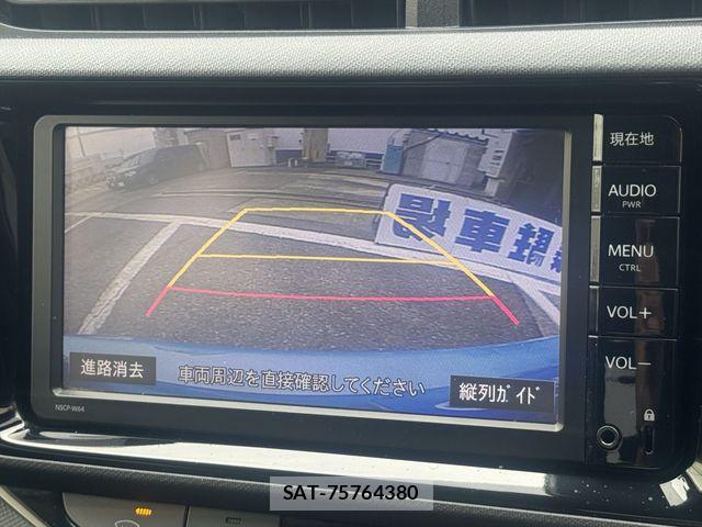 Toyota AQUA 2016-01 8371428-22