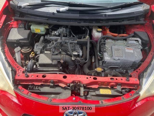 Toyota AQUA 2013-02 8371435-16