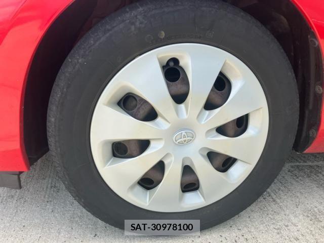 Toyota AQUA 2013-02 8371435-4