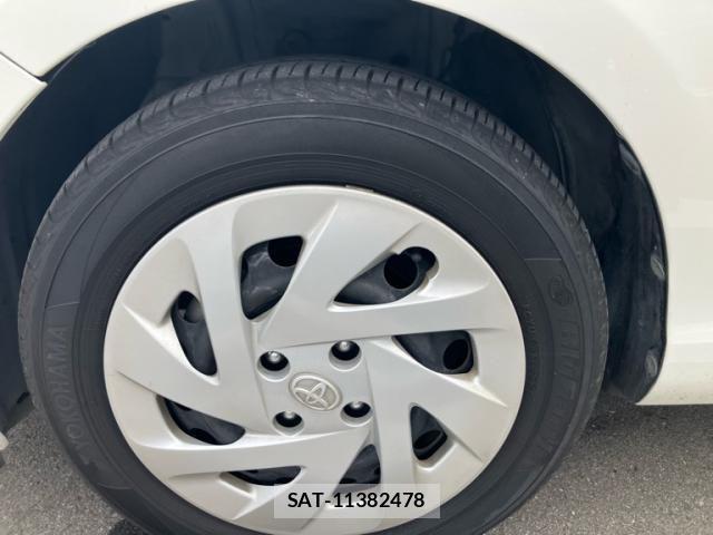 Toyota AQUA 2017-02 8411197-9