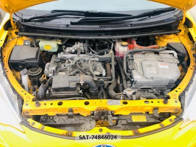 Toyota AQUA 2012-02 8411229-12