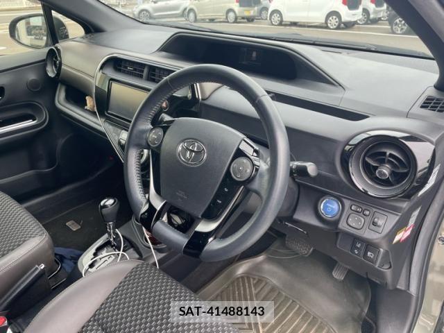 Toyota AQUA 2019-01 8411191-9