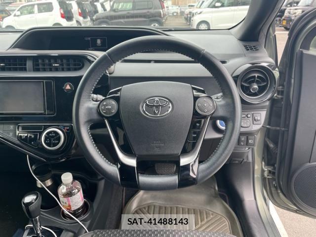 Toyota AQUA 2019-01 8411191-10
