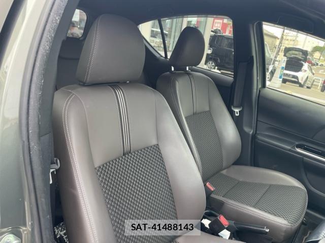 Toyota AQUA 2019-01 8411191-8