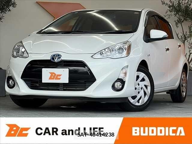 Toyota AQUA 2016-11 8411194-0