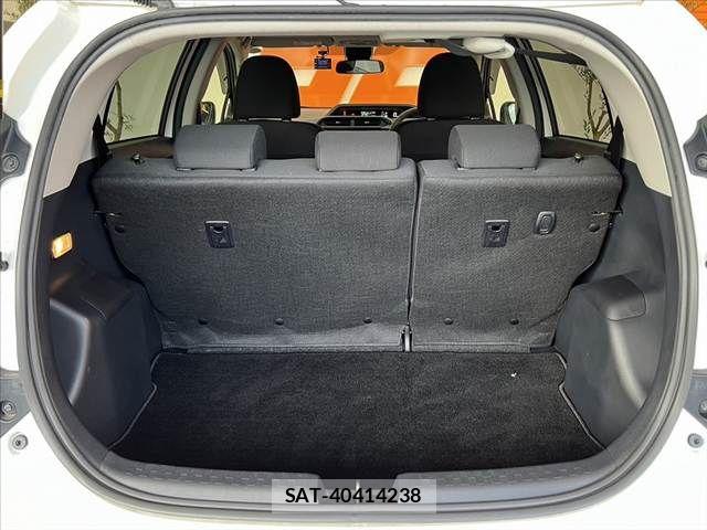 Toyota AQUA 2016-11 8411194-19