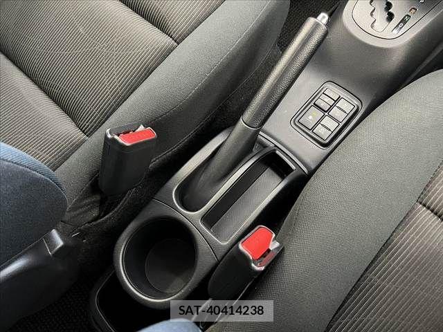 Toyota AQUA 2016-11 8411194-25