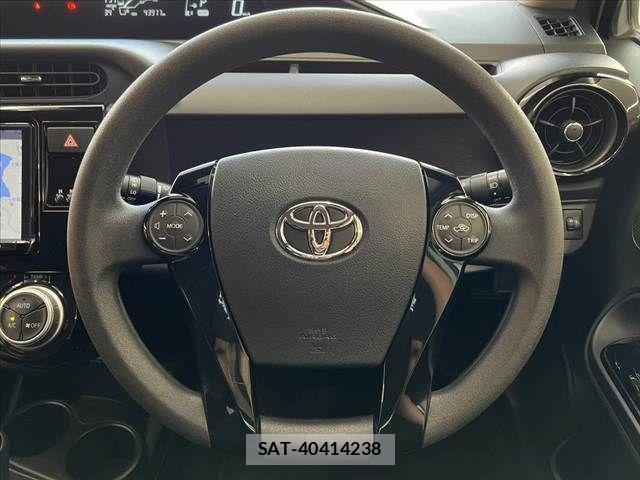 Toyota AQUA 2016-11 8411194-26