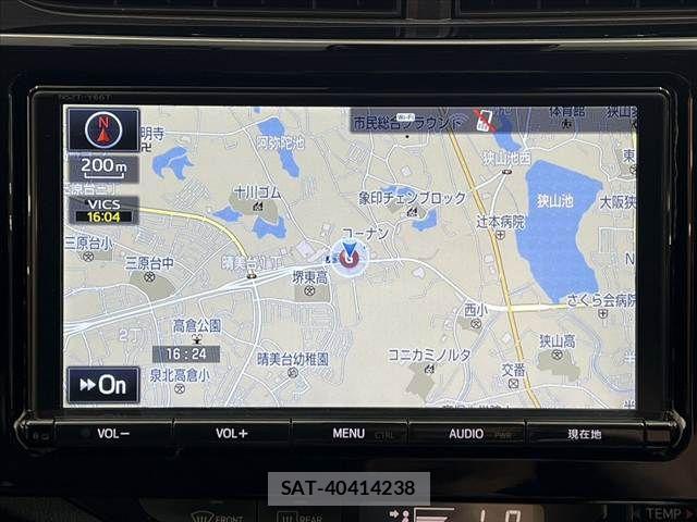 Toyota AQUA 2016-11 8411194-2