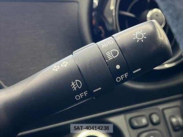 Toyota AQUA 2016-11 8411194-29