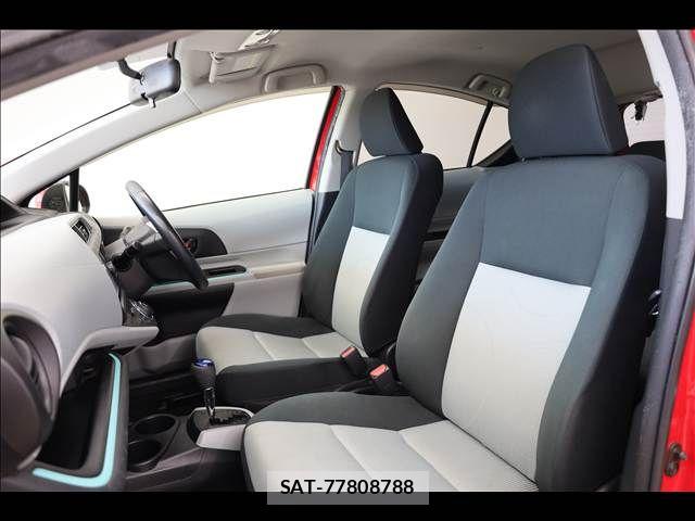 Toyota AQUA 2012-07 8411206-16