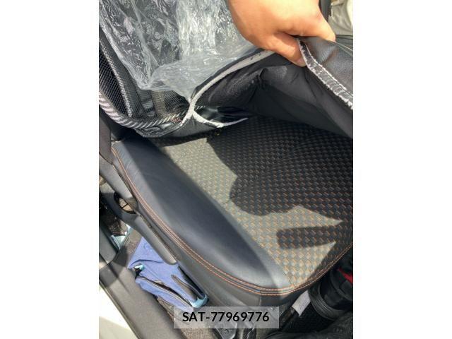 Toyota AQUA 2015-02 8411216-11