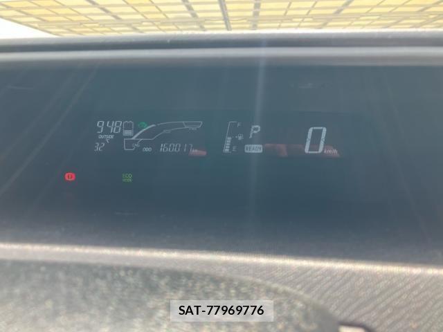 Toyota AQUA 2015-02 8411216-23