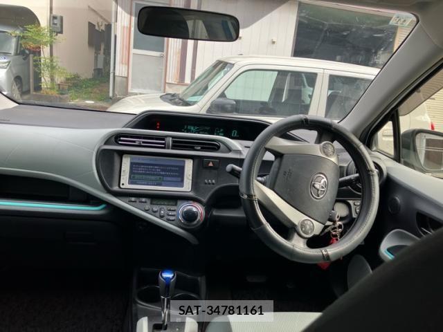 Toyota AQUA 2012-10 8411234-14