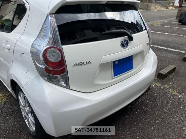 Toyota AQUA 2012-10 8411234-1