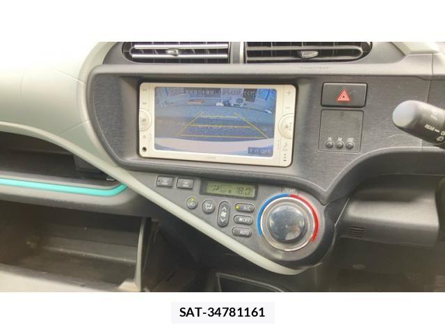 Toyota AQUA 2012-10 8411234-22