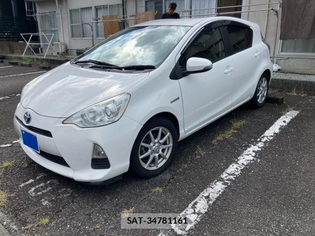 Toyota AQUA 2012-10 8411234-2