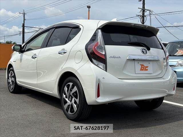 Toyota AQUA 2020-07 8411185-14