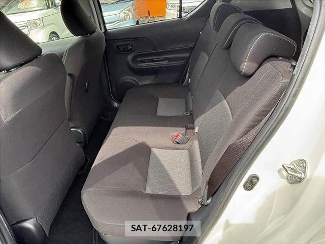 Toyota AQUA 2020-07 8411185-18