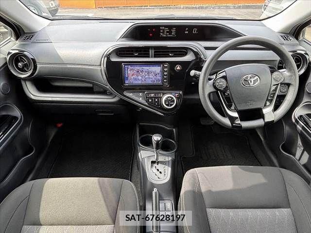 Toyota AQUA 2020-07 8411185-1