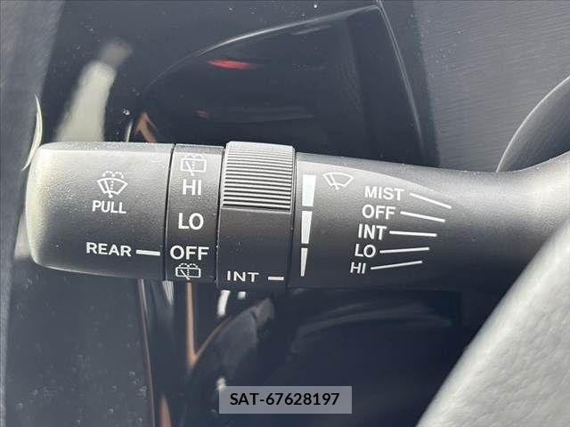 Toyota AQUA 2020-07 8411185-29