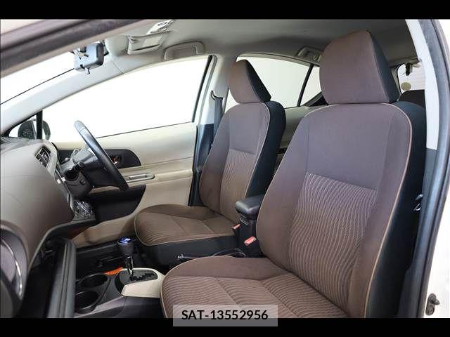 Toyota AQUA 2012-02 8411204-16