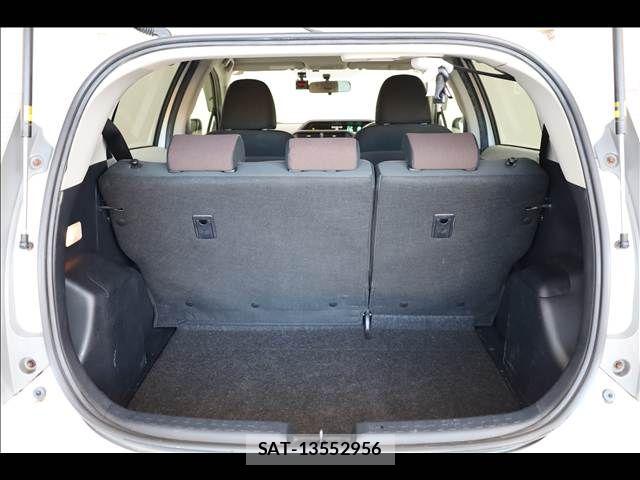 Toyota AQUA 2012-02 8411204-18