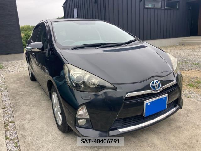 Toyota AQUA 2014-02 8411230-0