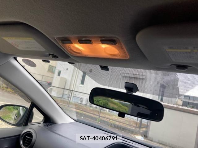 Toyota AQUA 2014-02 8411230-16