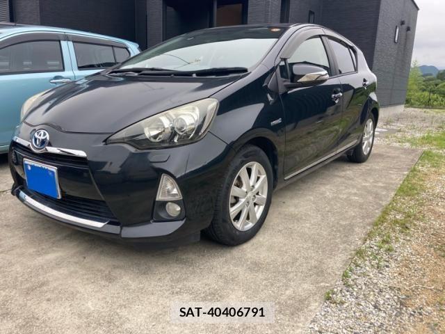 Toyota AQUA 2014-02 8411230-3