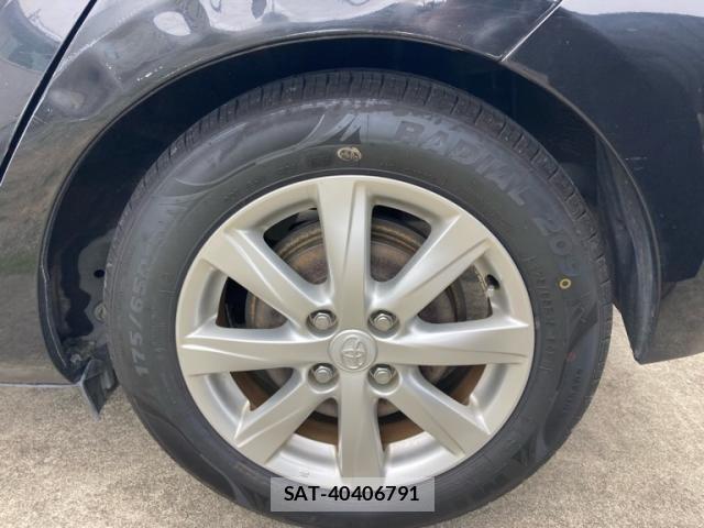 Toyota AQUA 2014-02 8411230-6