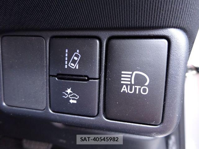 Toyota AQUA 2021-06 8411193-11
