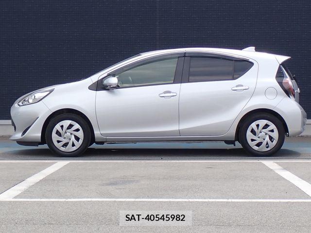 Toyota AQUA 2021-06 8411193-21
