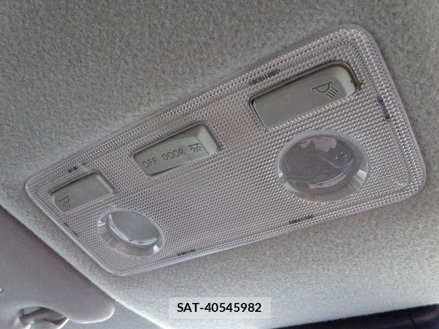 Toyota AQUA 2021-06 8411193-22