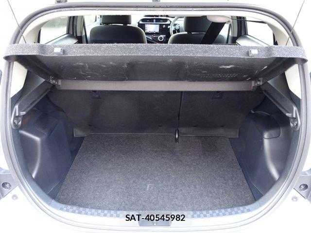 Toyota AQUA 2021-06 8411193-26