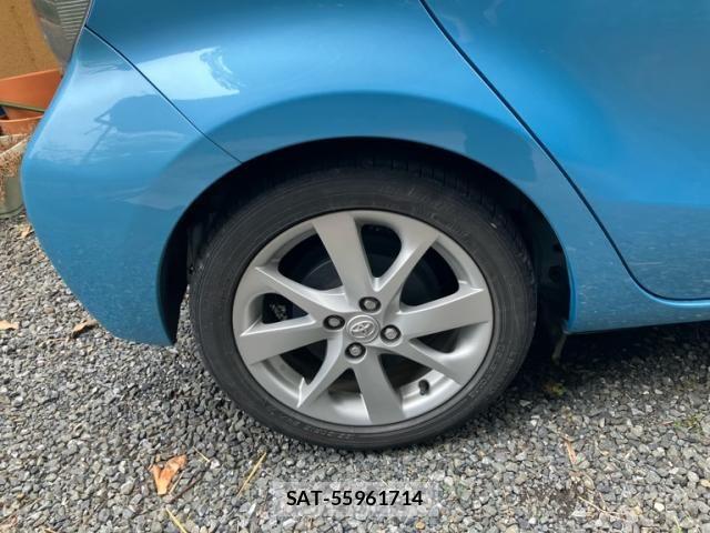 Toyota AQUA 2012-02 8411231-10
