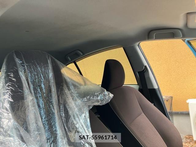 Toyota AQUA 2012-02 8411231-14