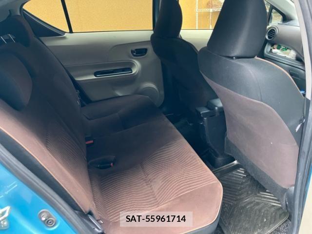 Toyota AQUA 2012-02 8411231-15