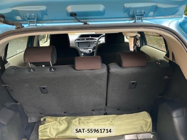 Toyota AQUA 2012-02 8411231-16