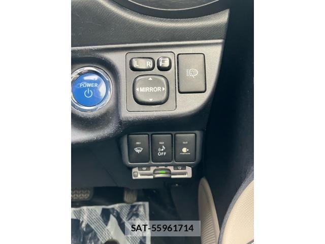 Toyota AQUA 2012-02 8411231-20