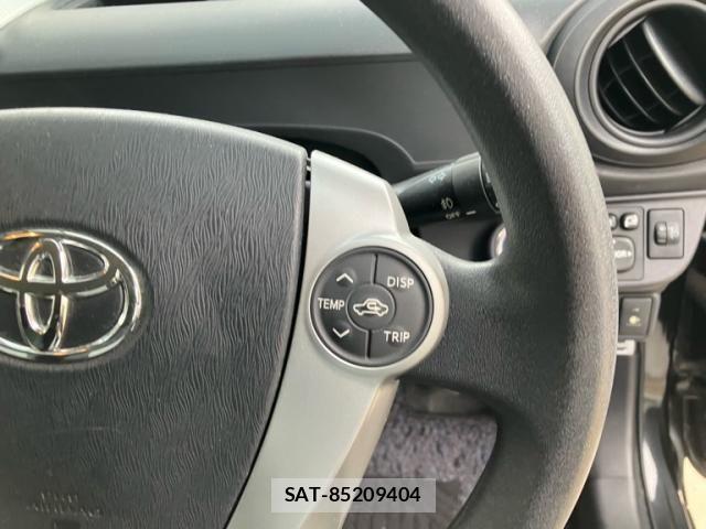 Toyota AQUA 2012-05 8411228-20