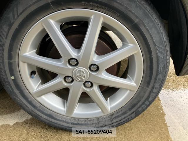 Toyota AQUA 2012-05 8411228-5