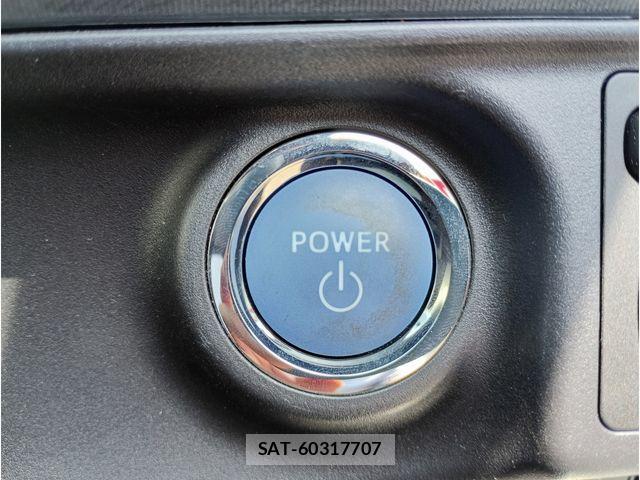 Toyota AQUA 2017-02 8411200-13