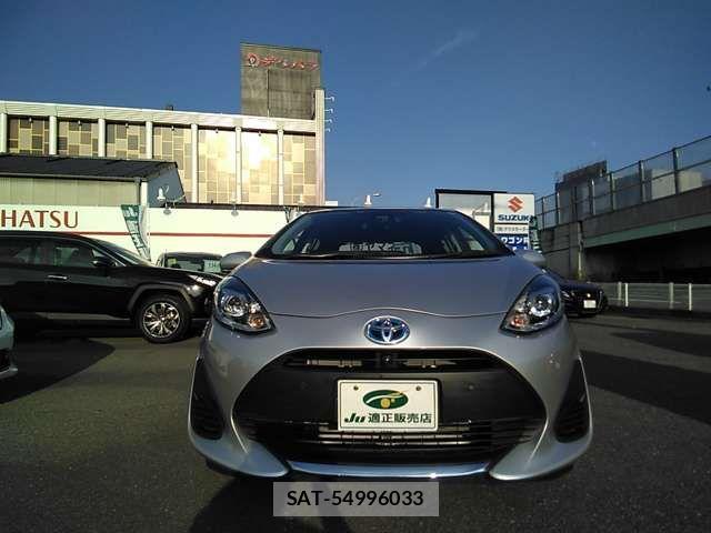 Toyota AQUA 2019-12 8411192-3