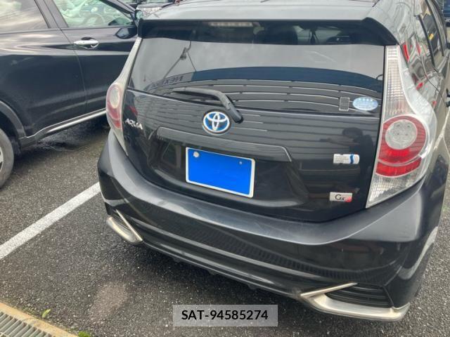 Toyota AQUA 2014-12 8411201-8