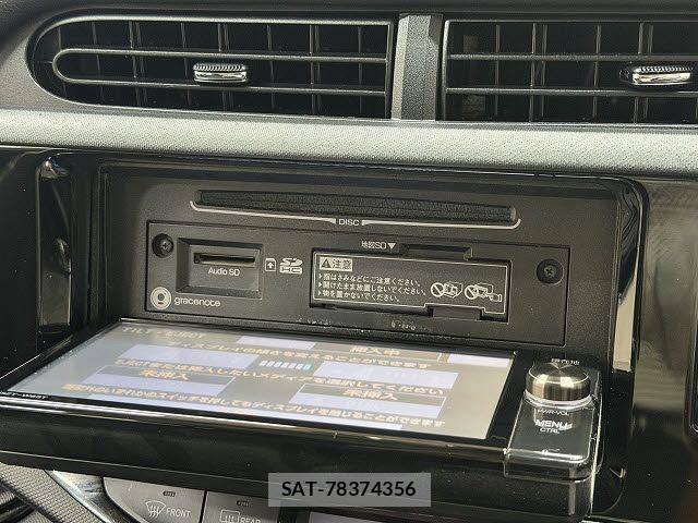Toyota AQUA 2016-12 8411198-12